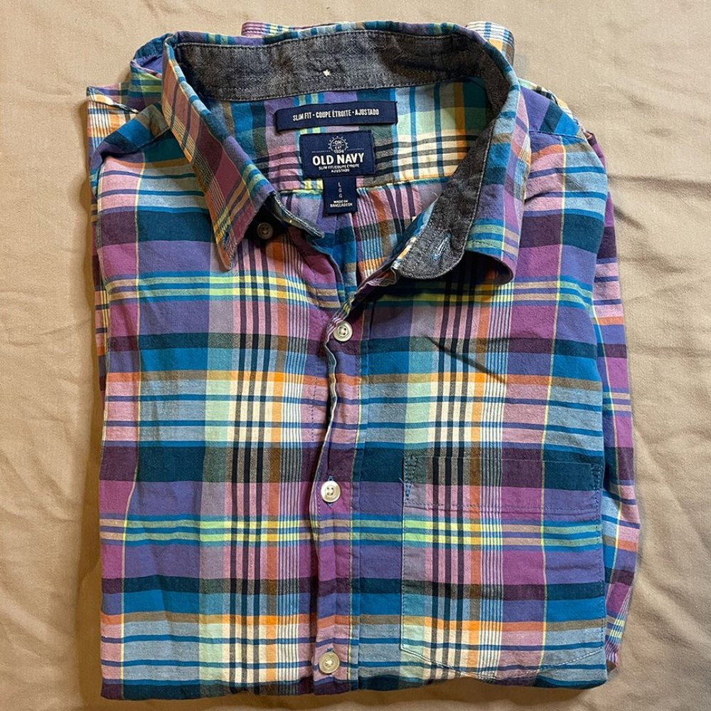 Long Sleeve Slim Fit One Pocket Button Down Plaid Colorful Shirt | Size Large